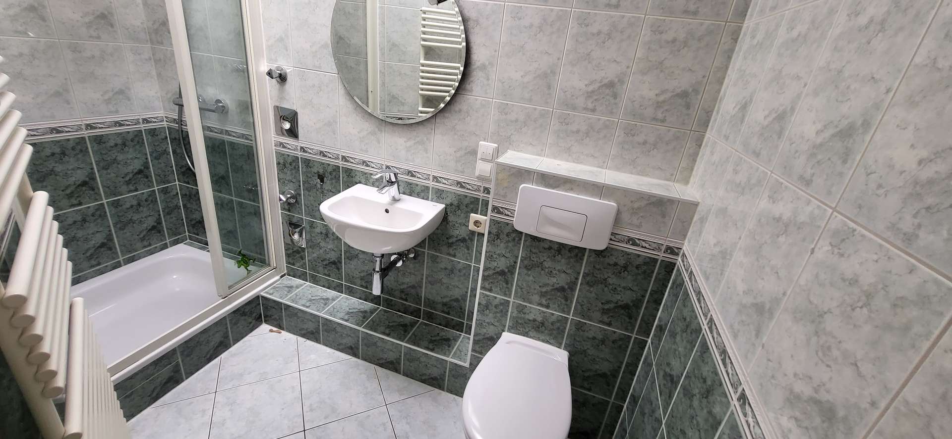 Gäste WC mit Dusche
