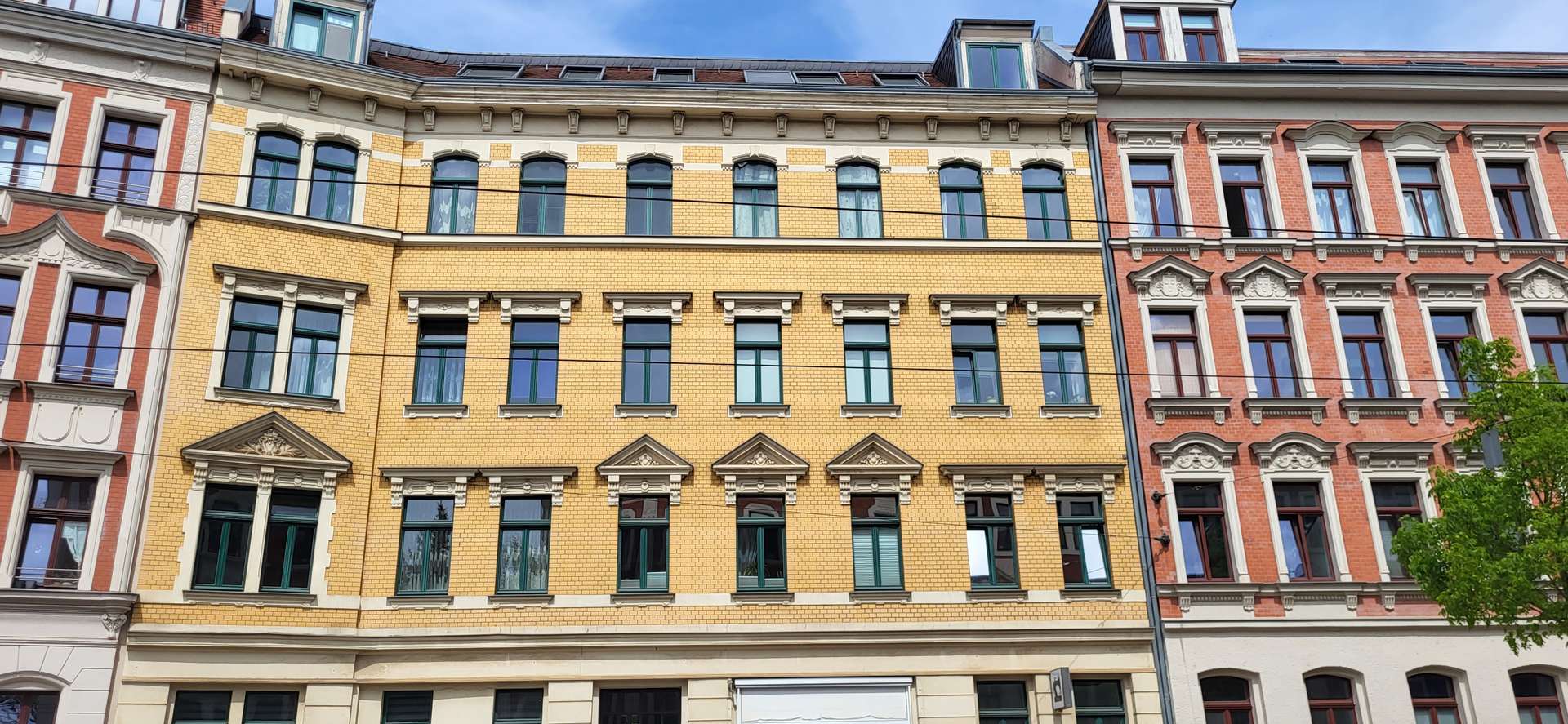 Strassenfront