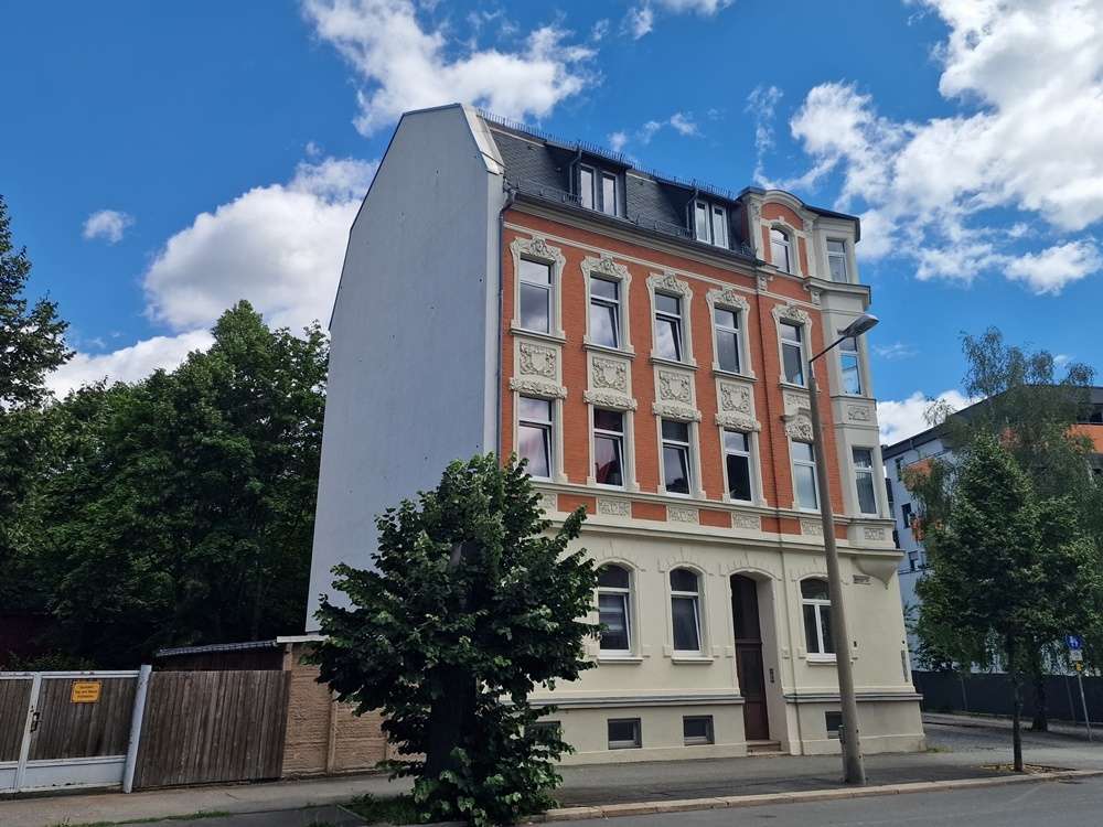Haus seitlich links