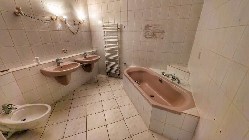 Wannenbad mit Umbau Option
