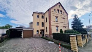 Haus mit Garage