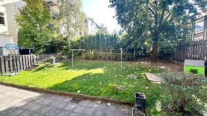 Garten mit Wäscheplatz